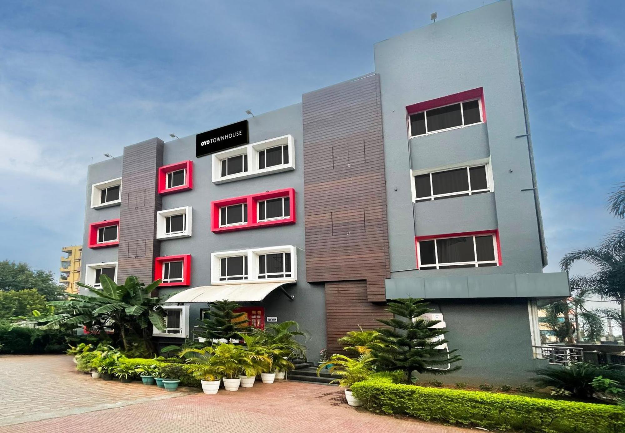 Super Townhouse Swain Heritage 布巴内什瓦尔 外观 照片