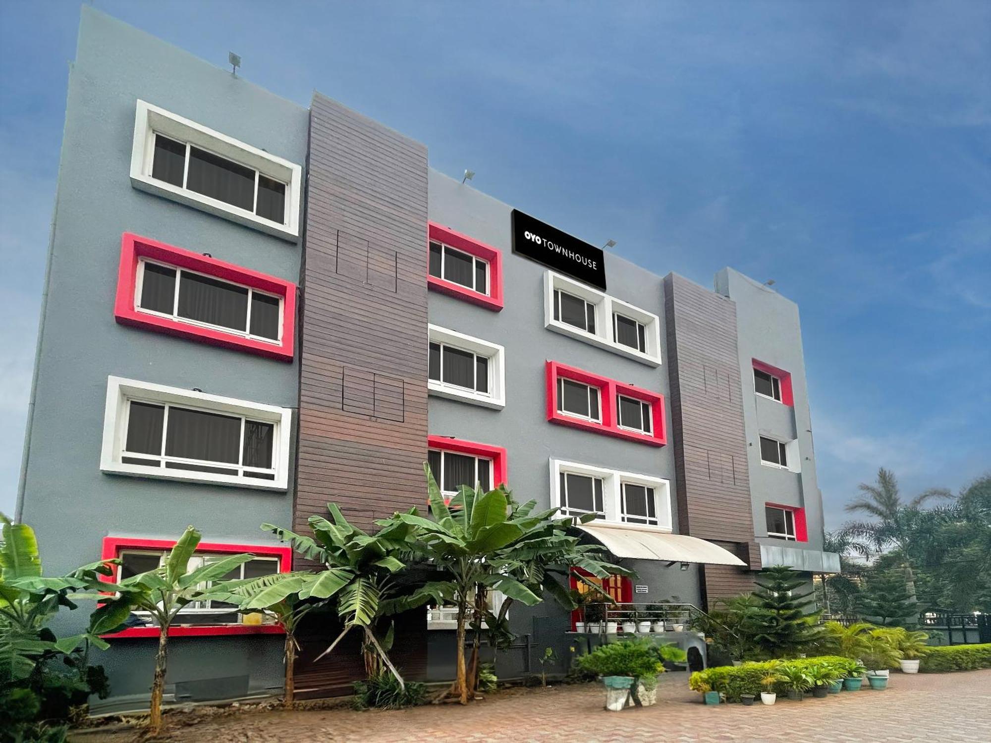 Super Townhouse Swain Heritage 布巴内什瓦尔 外观 照片